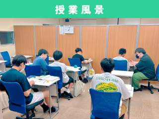 ゆったりとした空間で、マイペースに学習ができます。