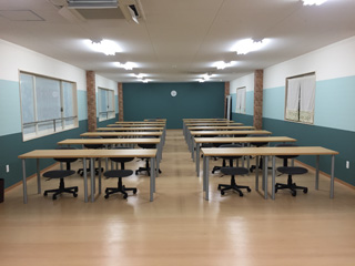 広くて新しい教室です